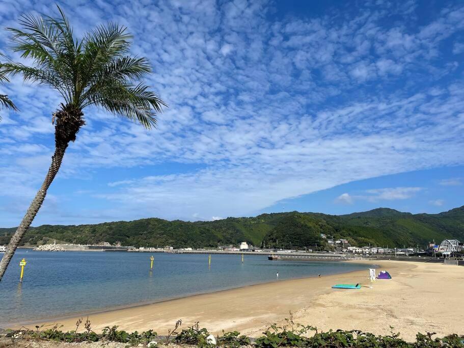 ビーチ徒歩１分のプライベート空間、民宿やまぐち Apartment *